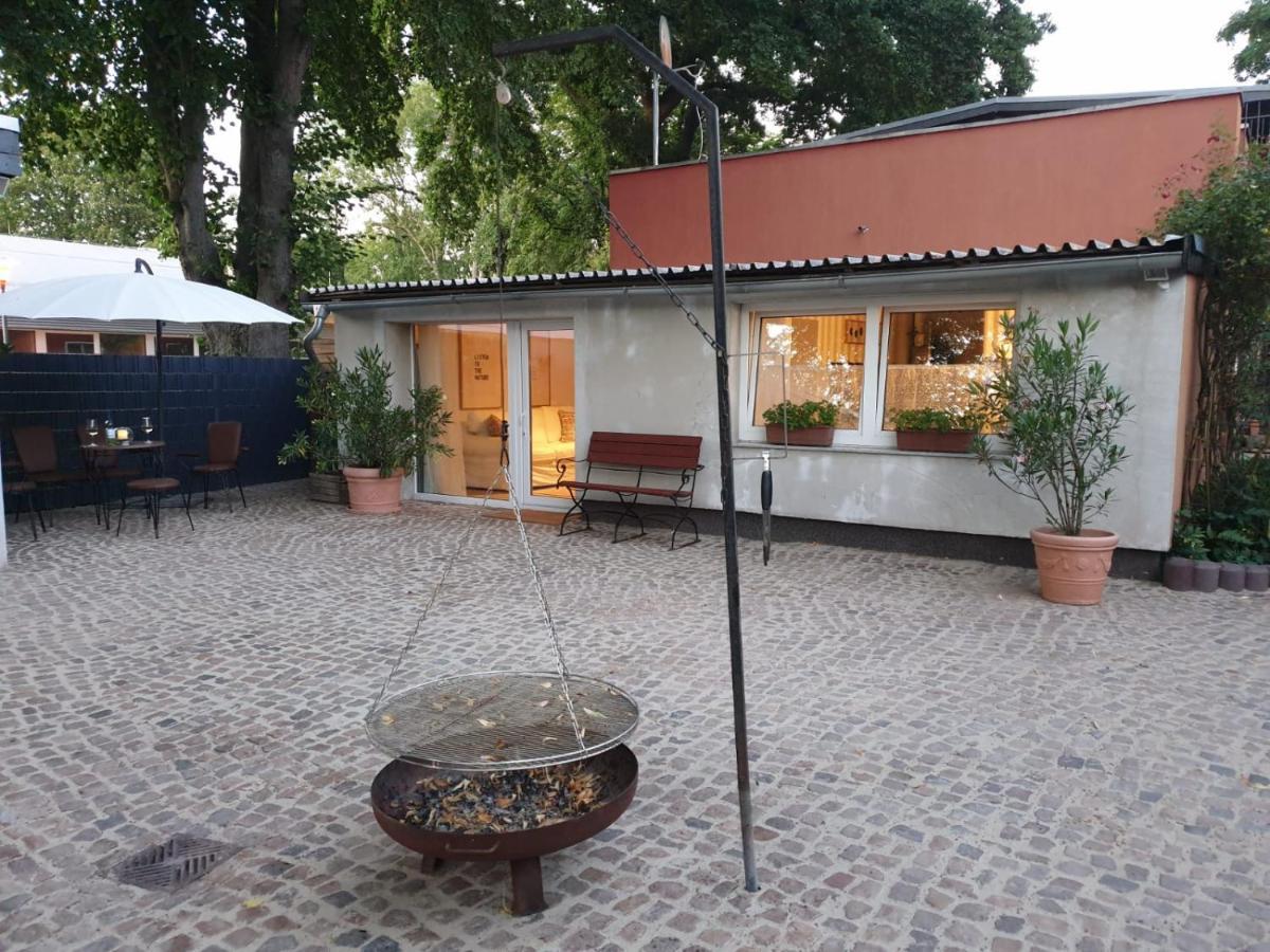 Ferienwohnung Lindenhof, Zentrumsnah Mit Terrasse Und Grillmoeglichkeit Magdeburg Dış mekan fotoğraf